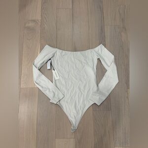 BRAND NEW TAGS ON Aritzia Contour Off Shoulder Bodysuit